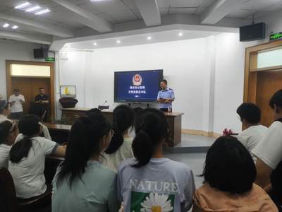 交规牢记心 防诈不能忘