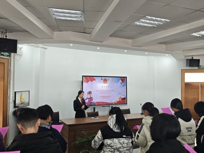 从晨读开始，让宪法精神扎根心田